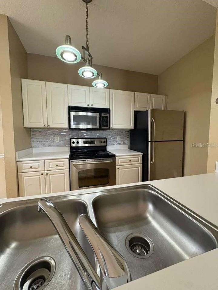 14341 Fredricksburg Dr #1007 - Photo 5 of 10