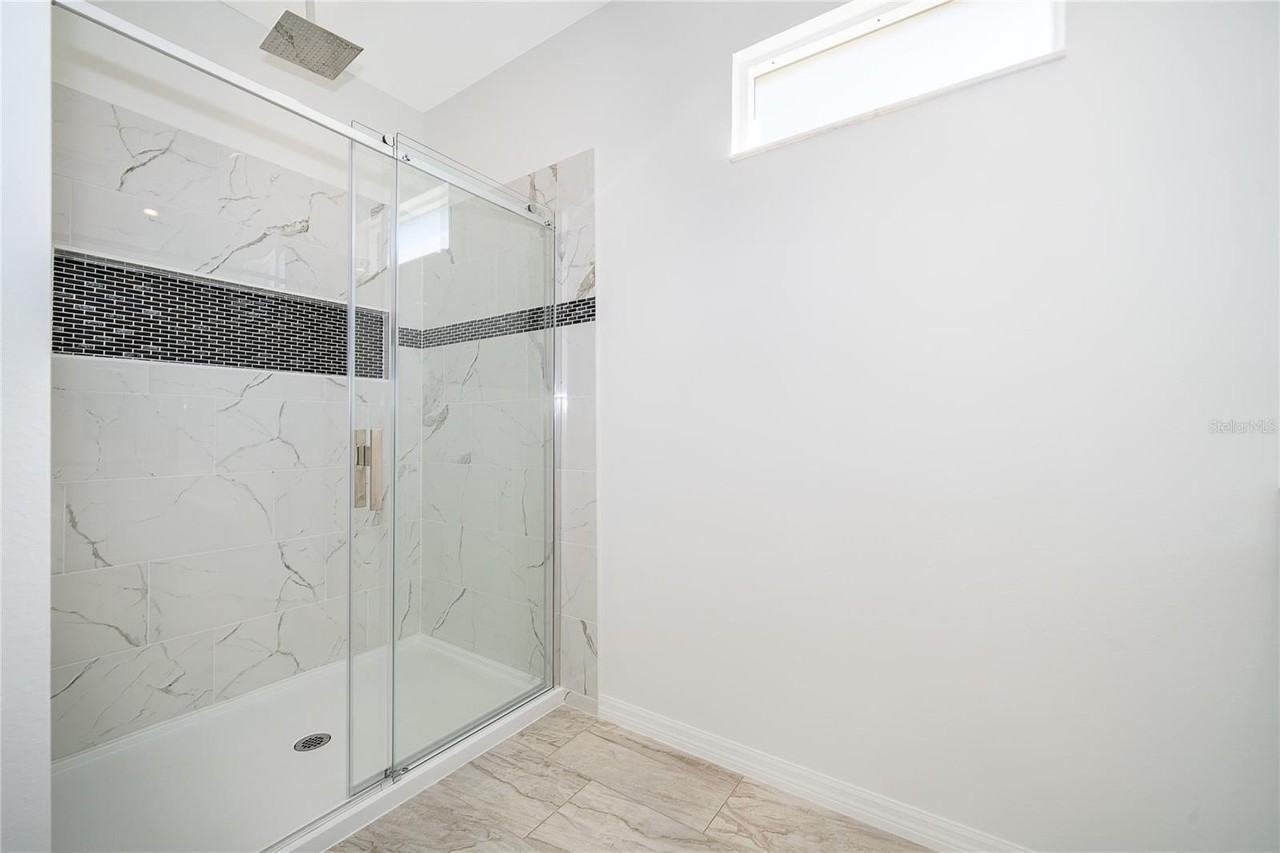 600 Rosaro Ct - Photo 6 of 29