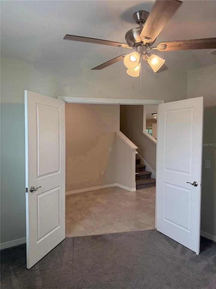1042 Michelangelo Ln - Photo 6 of 35