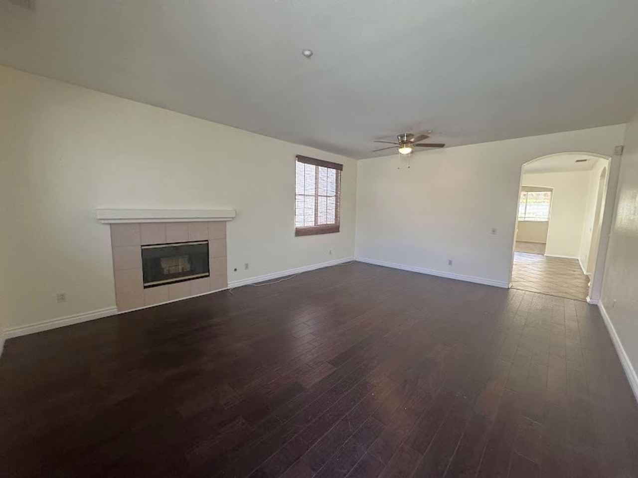 15535 Caroline St - Photo 3 of 22