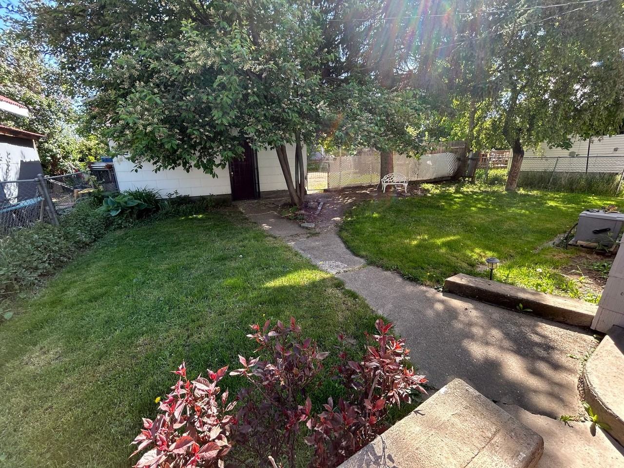 110 Nw 2nd St - Photo 2 of 18