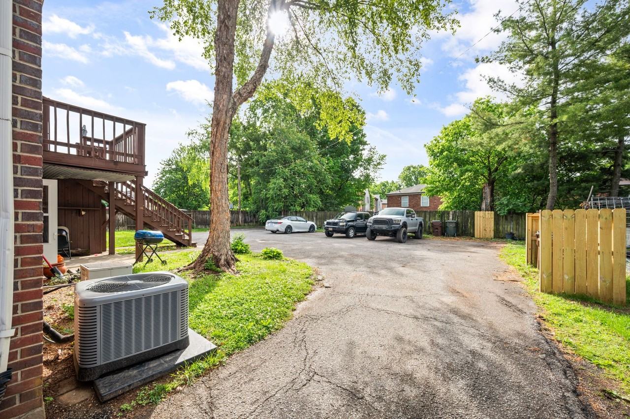3301 Orchard Manor Cir - Photo 2 of 17