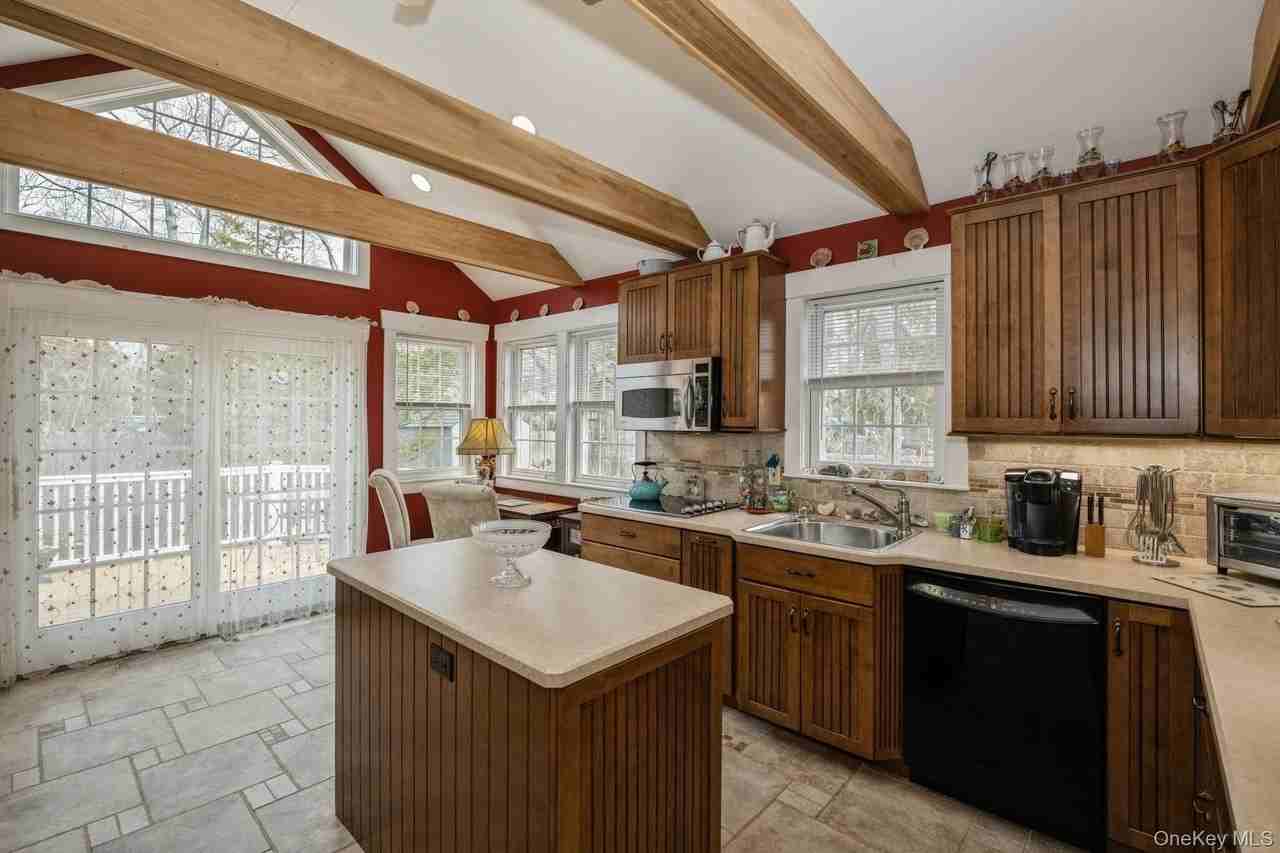 229 Springville Rd - Photo 2 of 17
