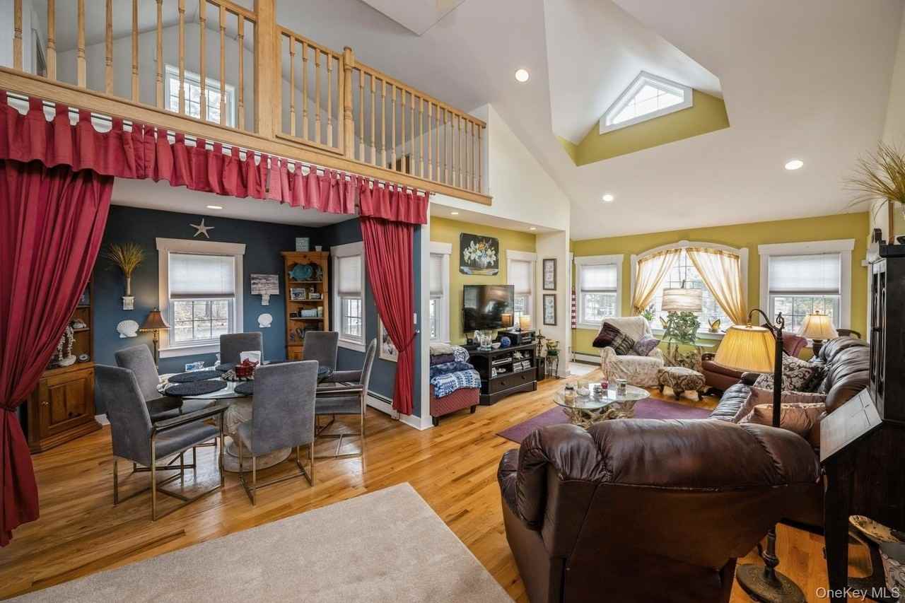 229 Springville Rd - Photo 5 of 17