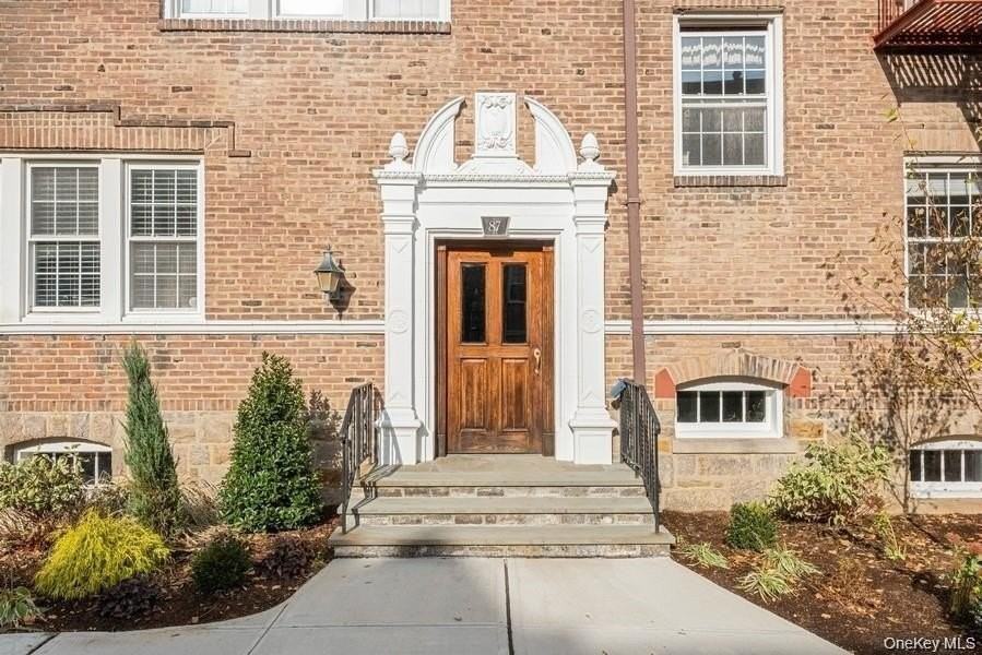 87 N Broadway #3L - Photo 4 of 16