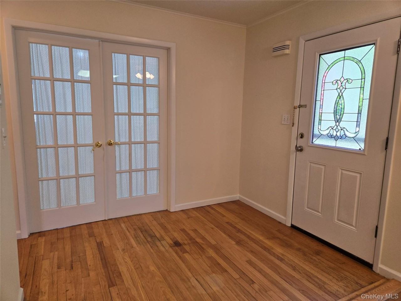 2758 Cedar Ave - Photo 3 of 25