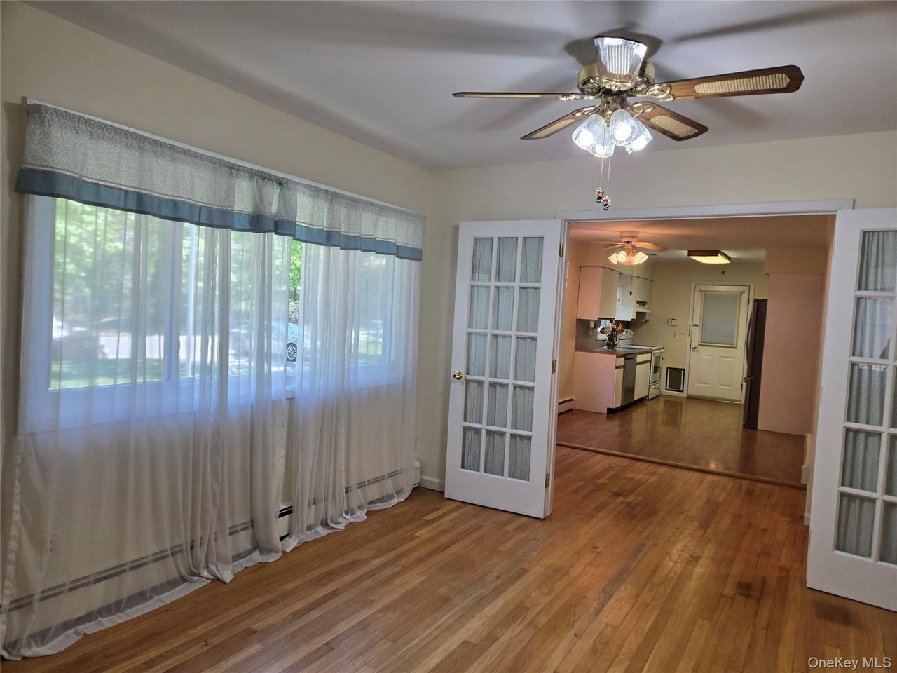 2758 Cedar Ave - Photo 4 of 25