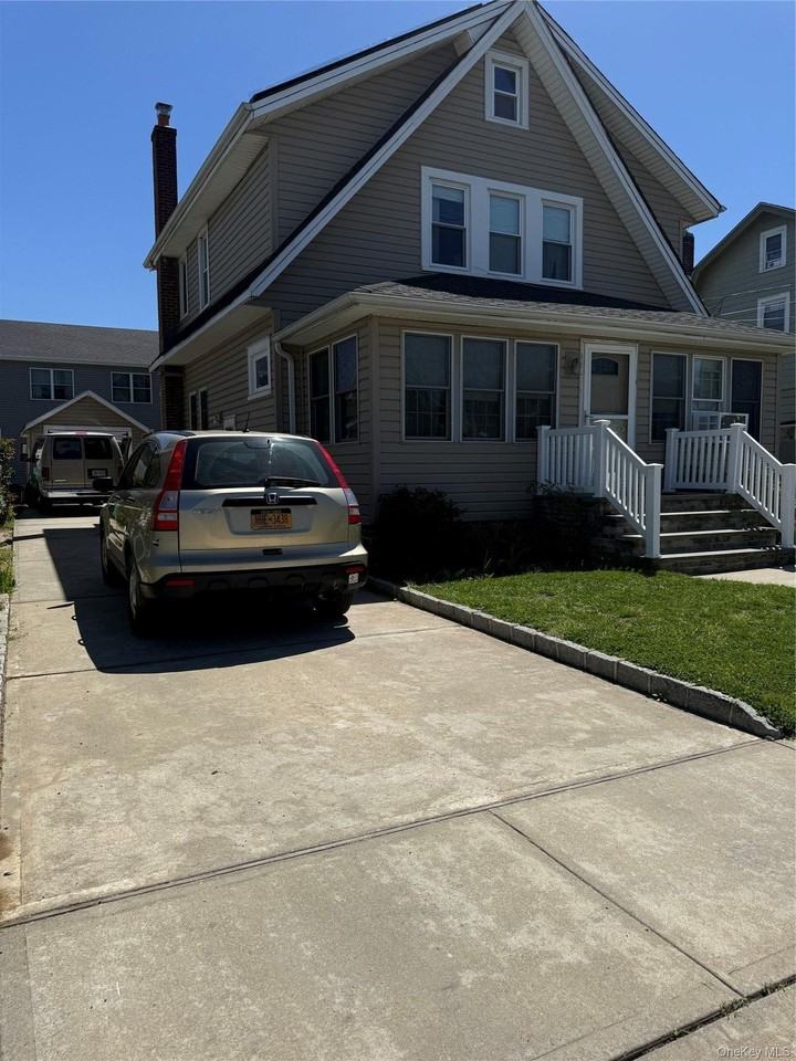 35 S Franklin Ave - Photo 2 of 16