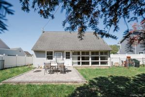 featured image of 71 Chimney Ln
