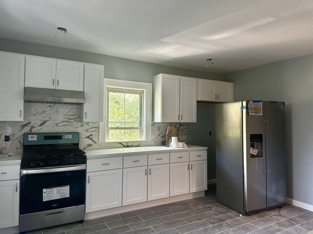 34 Arlington St #34 - Photo 6 of 38