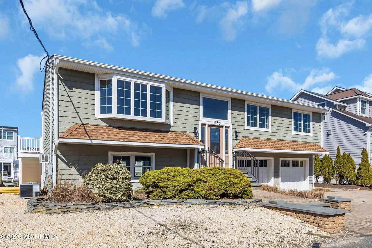 326 Cutter Ln - Photo 2 of 35