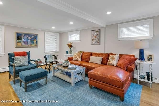 519 Saint Clair Ave - Photo 5 of 26