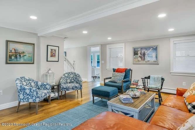 519 Saint Clair Ave - Photo 7 of 26