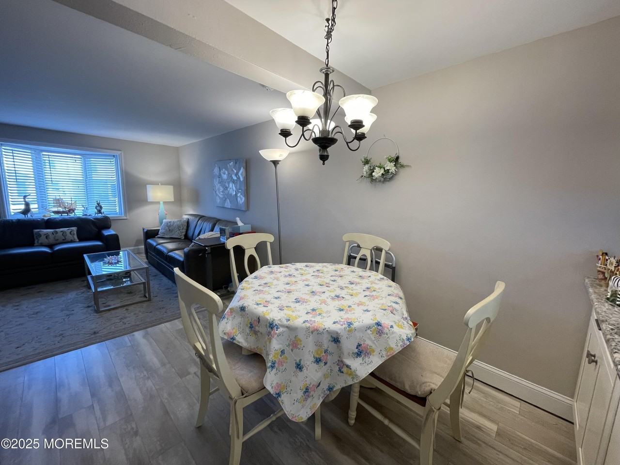 20 Vine Ct - Photo 5 of 12