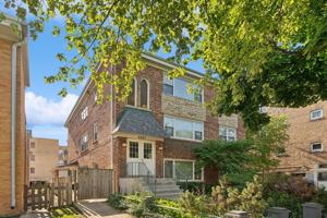 featured image of 8951 Skokie Blvd #3