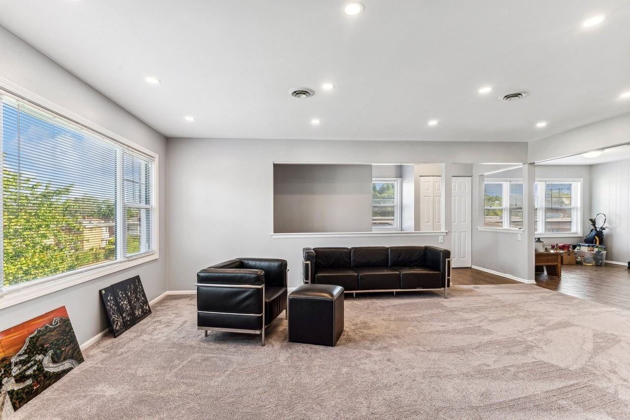 8951 Skokie Blvd #3 - Photo 2 of 13