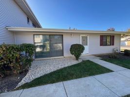 featured image of 102 Tonset Ct #102