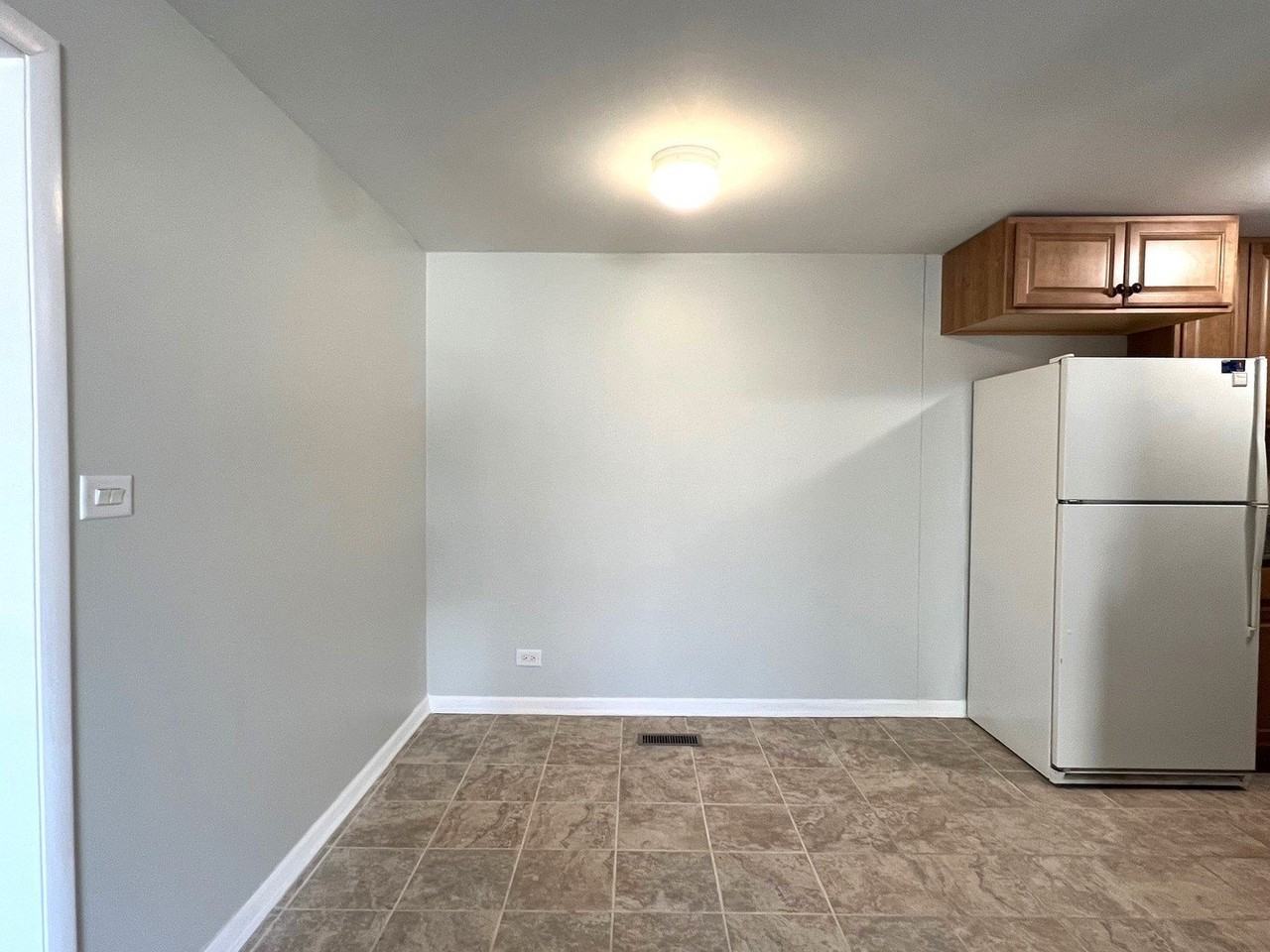 102 Tonset Ct #102 - Photo 3 of 8