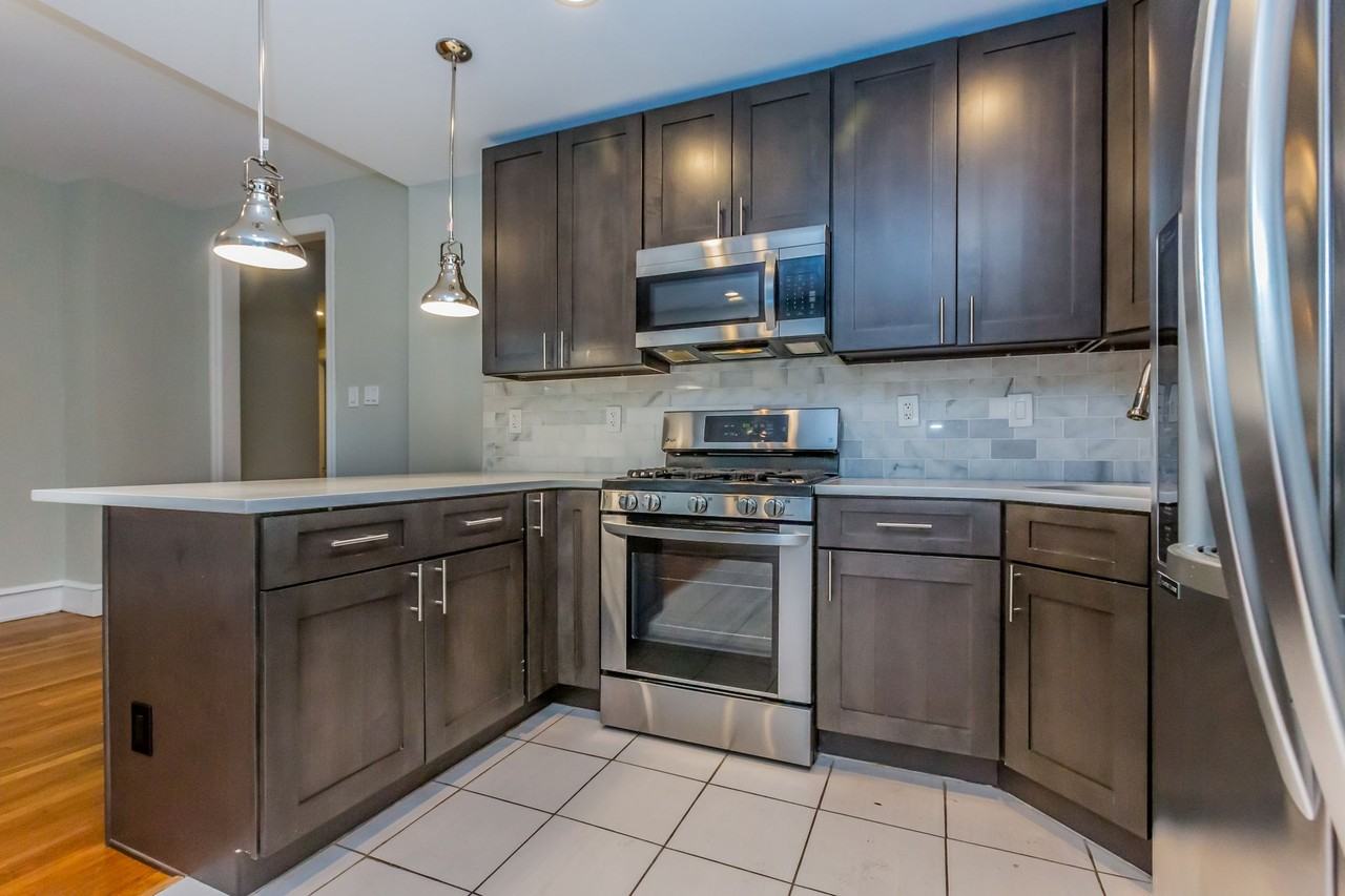 Stonehurst Apartments - Photo 2 of 10