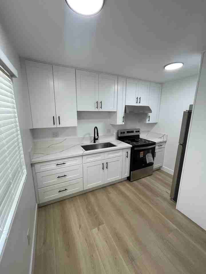 2340 North Grand Avenue #11 - Photo 3 of 22