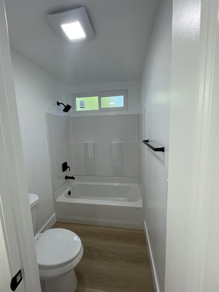 2340 North Grand Avenue #11 - Photo 7 of 22
