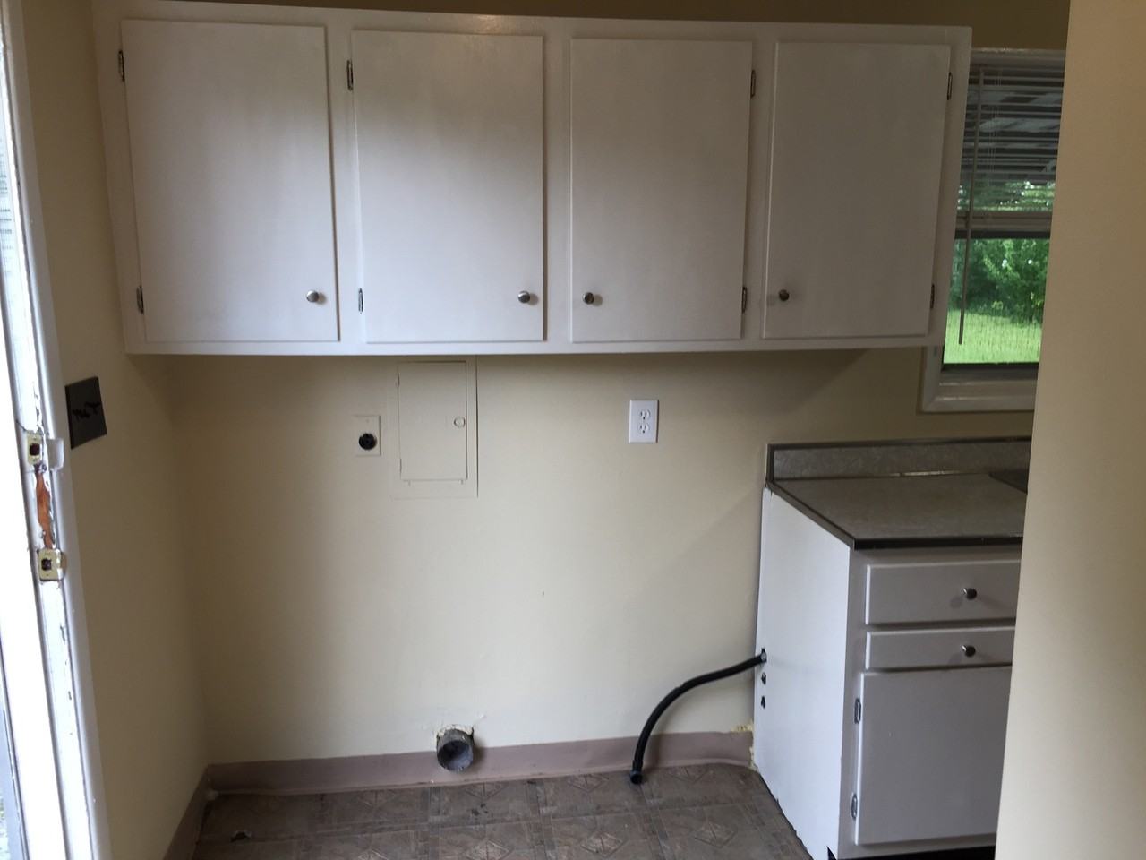 4080 Goldenrod Ct - Photo 4 of 19