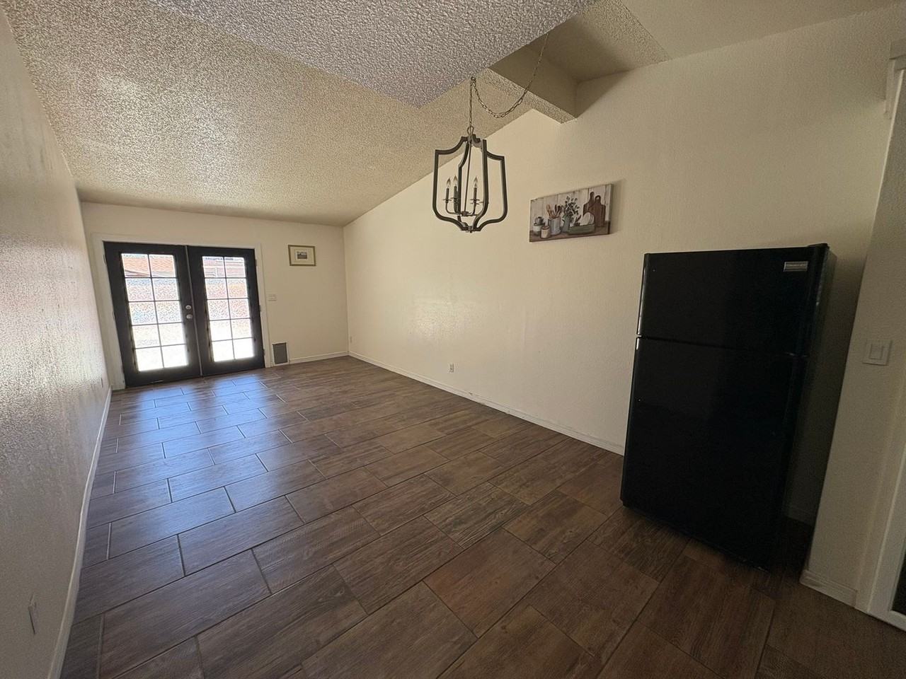 821 Silvestre Rd - Photo 6 of 18