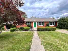 featured image of 5136 Yale Dr