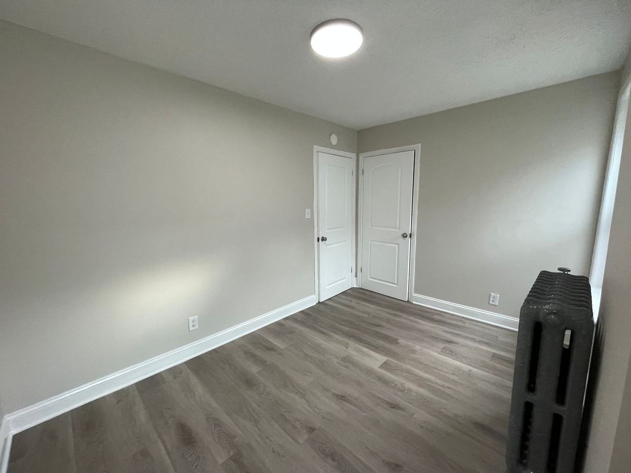 1127 Walnut St - Photo 7 of 28