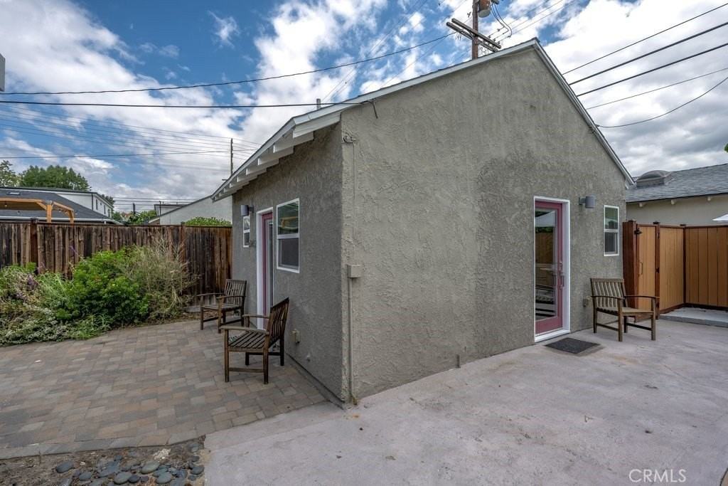 5940 Simpson Ave - Photo 7 of 10