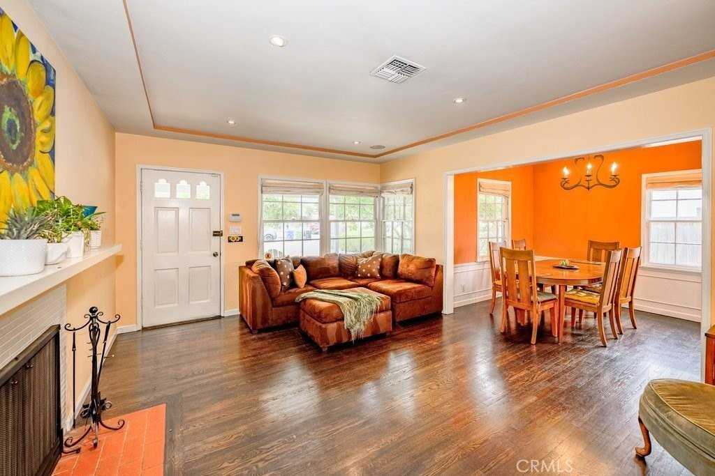 5938 Simpson Ave - Photo 3 of 21
