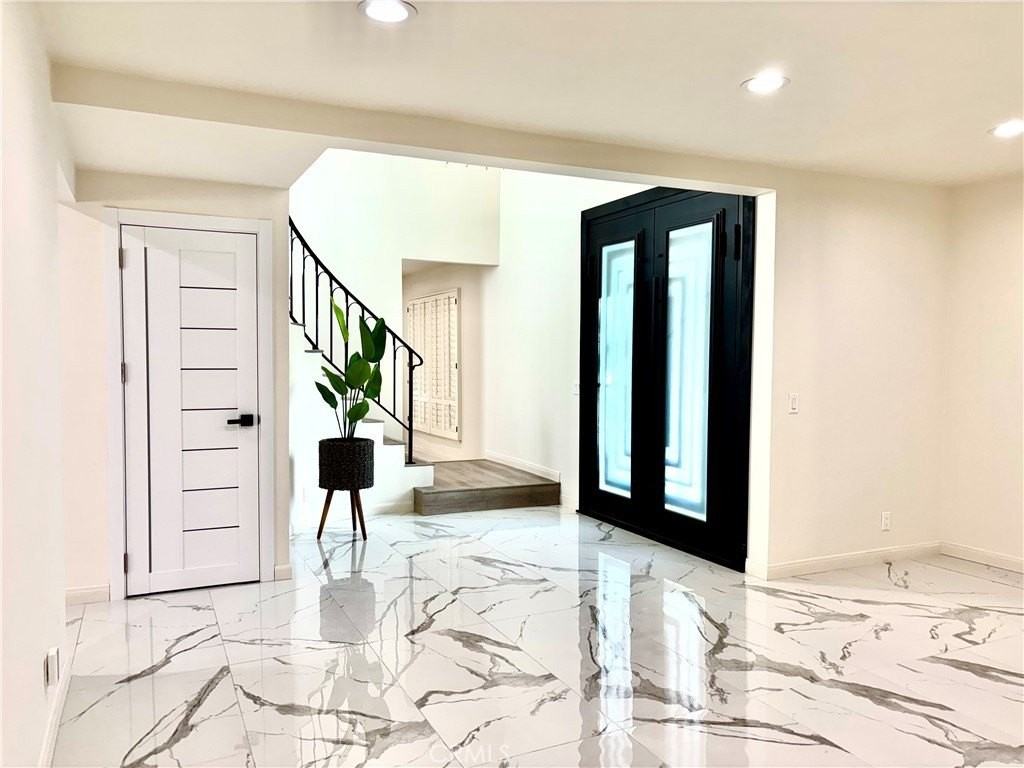 11774 Doral Ave - Photo 3 of 36