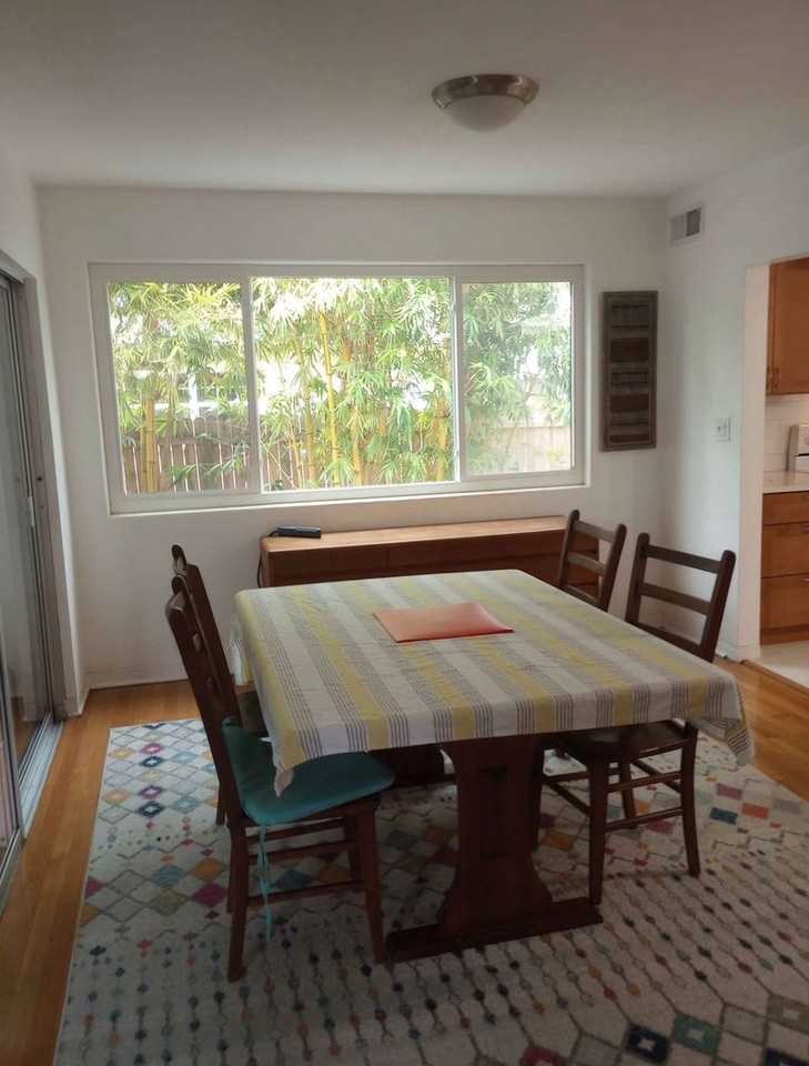 462 Magnolia St - Photo 4 of 23