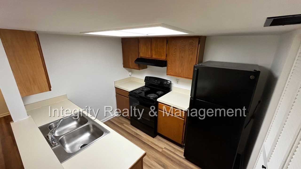 8326 Windypine Ln - Photo 6 of 13