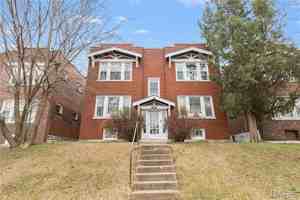 featured image of 4234 Dewey Ave