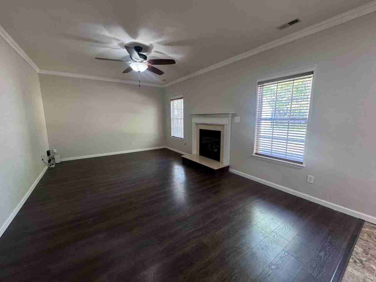 109 Bishops Ct - Photo 3 of 21