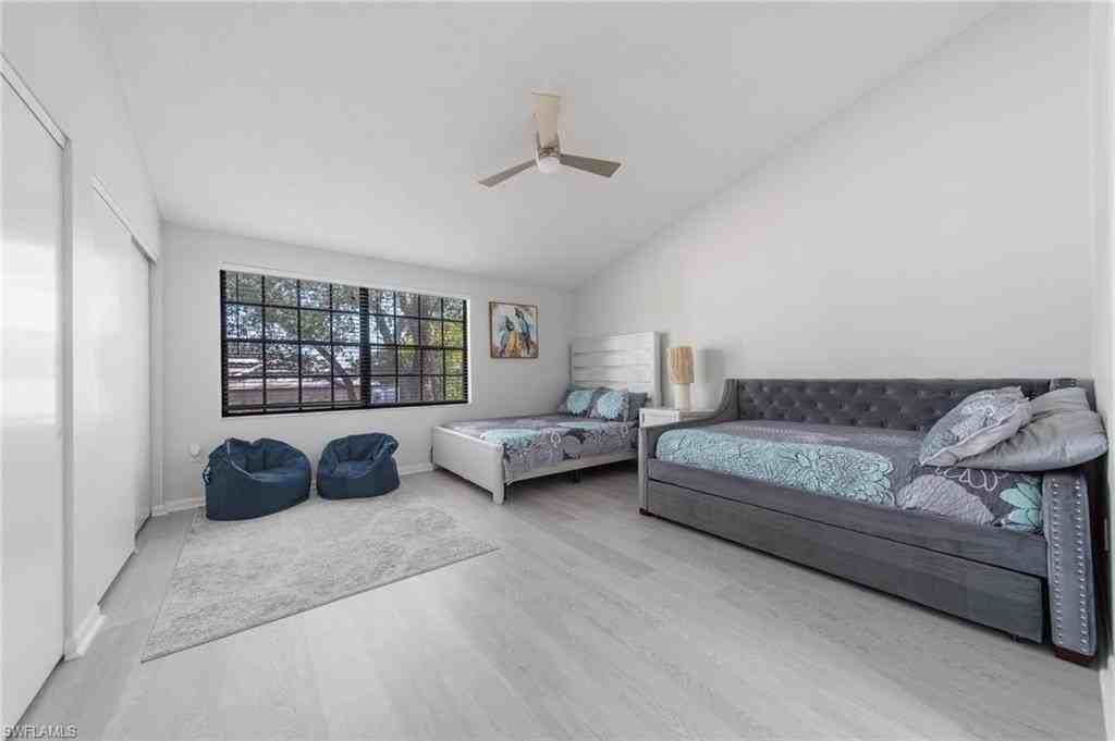 820 Meadowland Dr #D - Photo 5 of 30