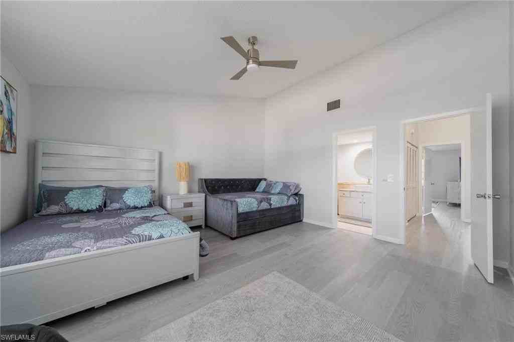 820 Meadowland Dr #D - Photo 7 of 30