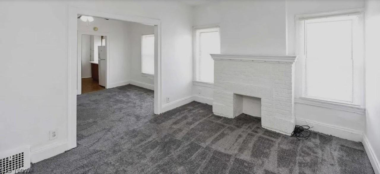 14104 Aspinwall Ave - Photo 4 of 9