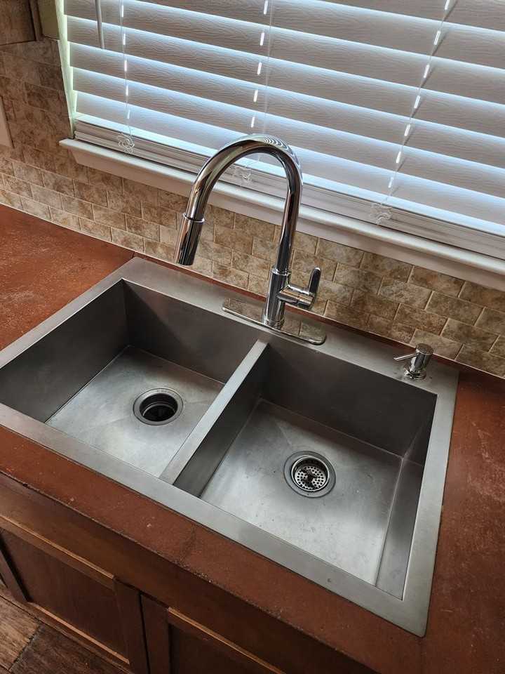 1712 Applegate Dr - Photo 6 of 46
