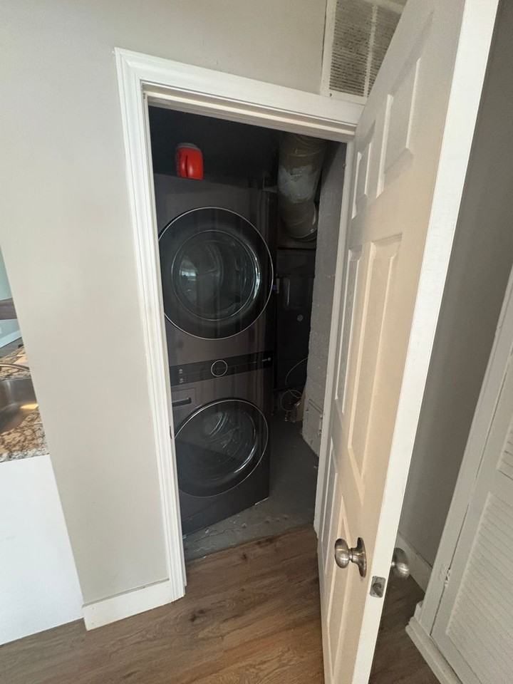 27 Wexford Rd - Photo 4 of 17
