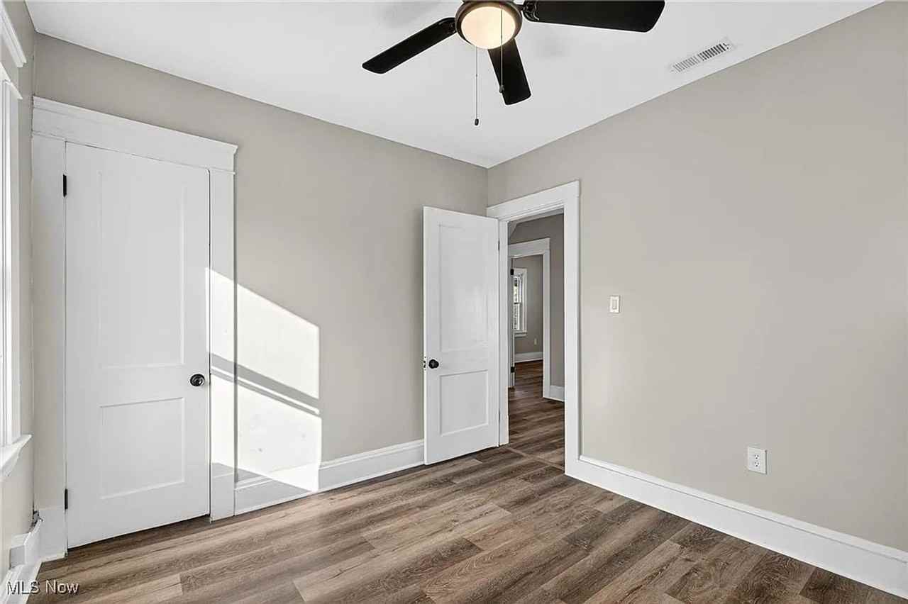 11209 Continental Ave - Photo 4 of 21