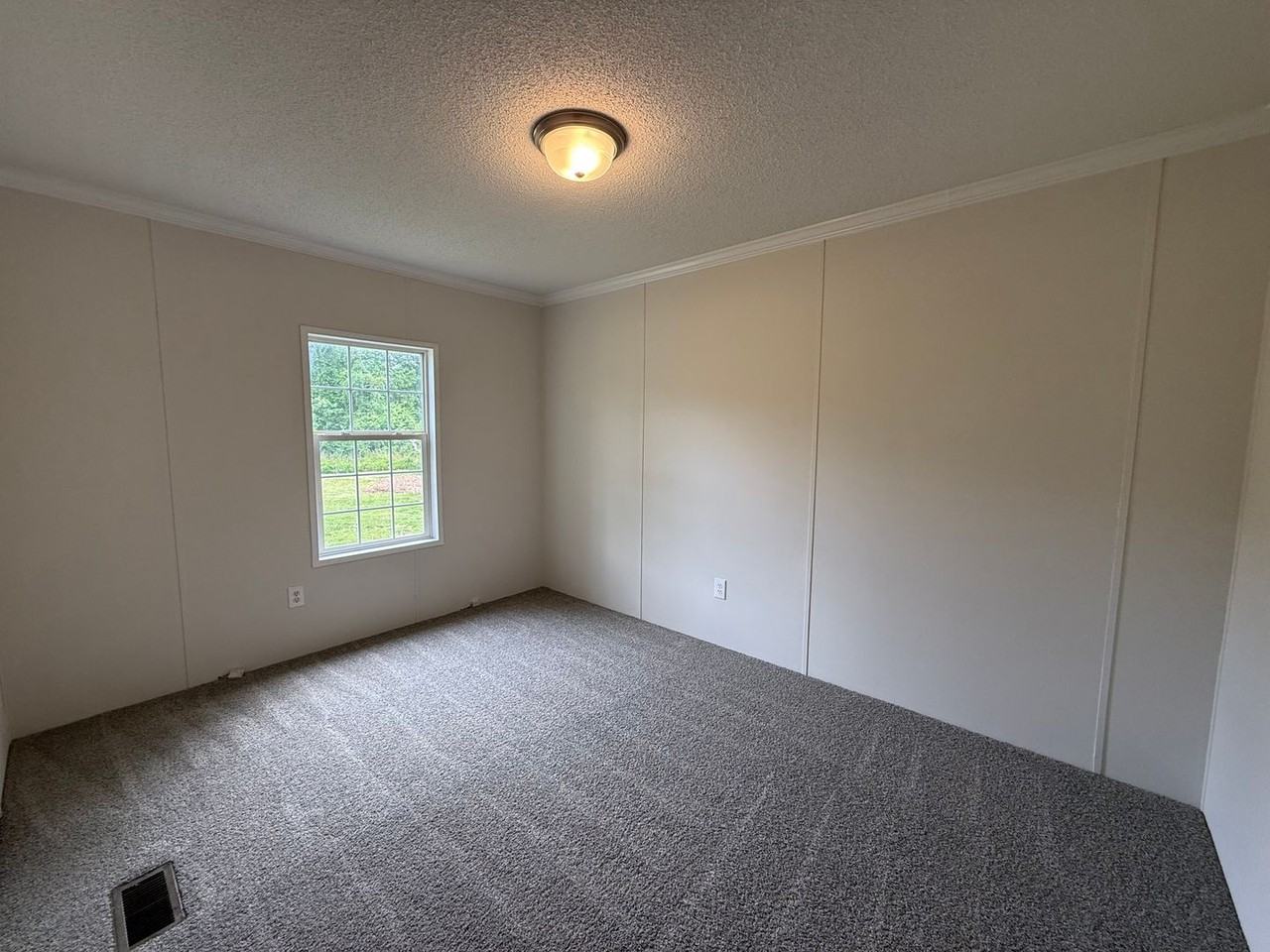 5474 Robinhood Rd - Photo 7 of 9