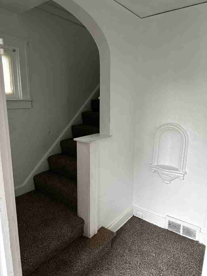 18557 Wexford St - Photo 3 of 8