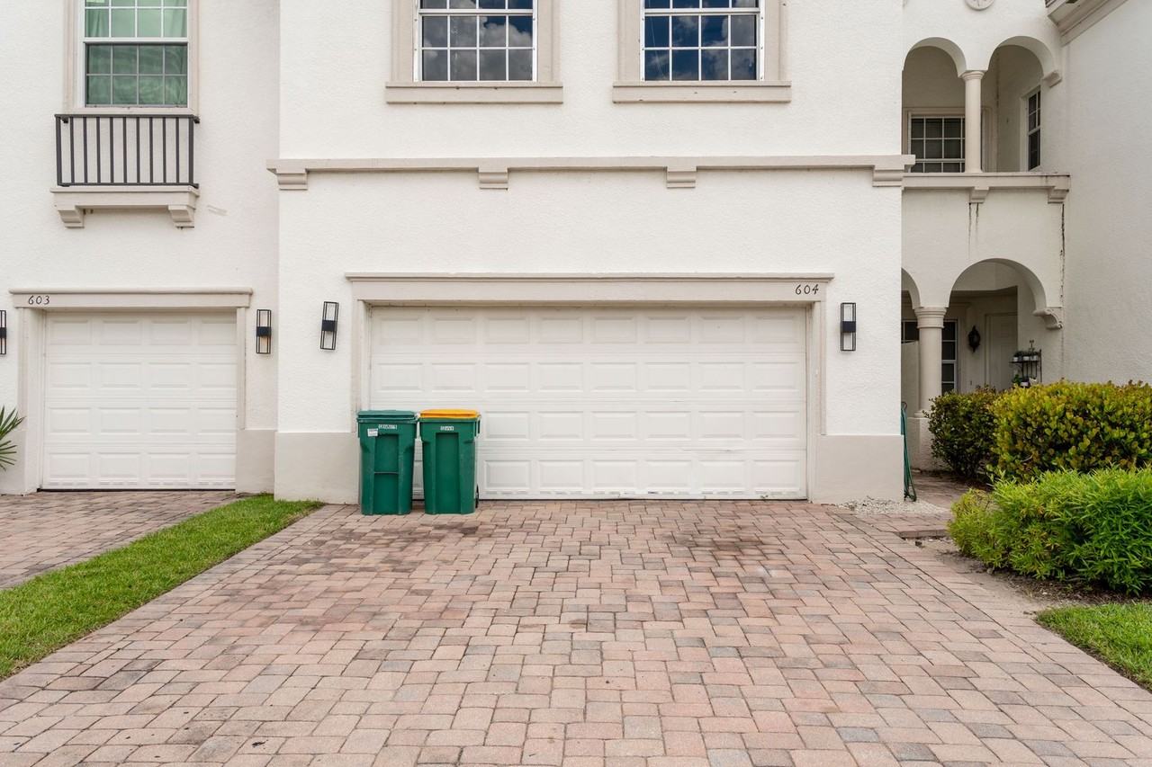 7029 Ambrosia Ln #604 - Photo 5 of 45