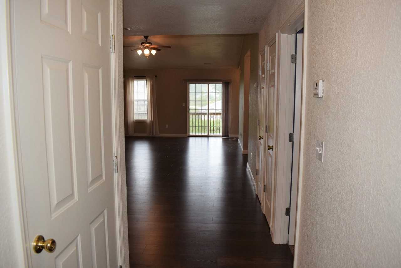 21029B Homer St - Photo 2 of 28