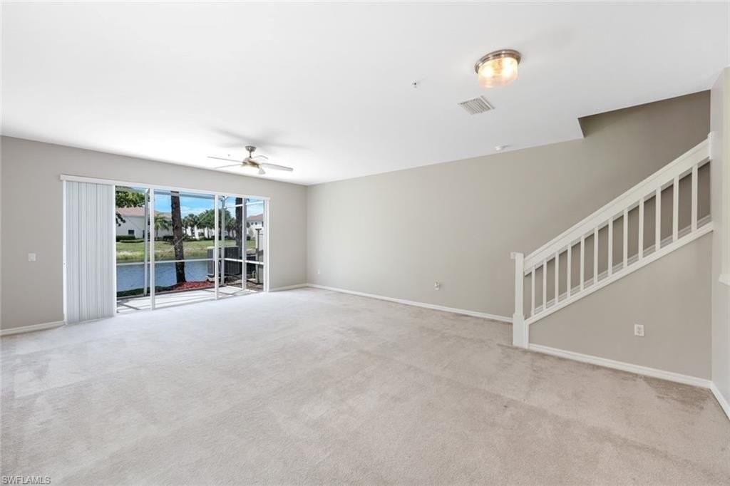 1088 Oxford Ln #48 - Photo 3 of 27