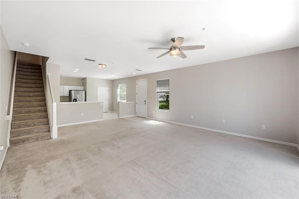 1088 Oxford Ln #48 - Photo 4 of 27