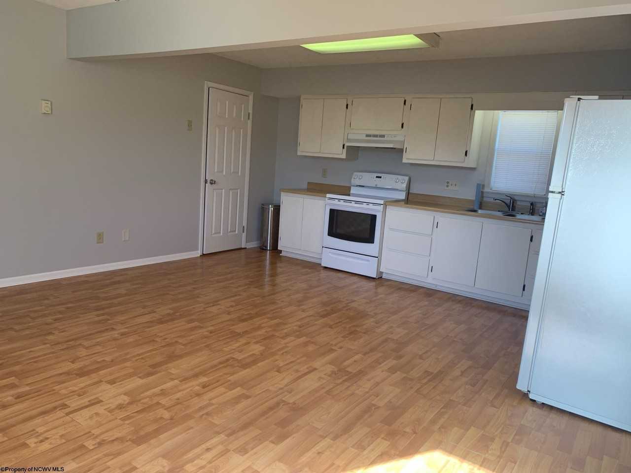 160 Harner Run - Photo 6 of 20