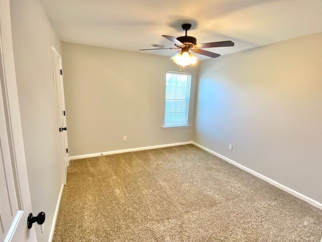10921 Paul Coleman Dr - Photo 7 of 15